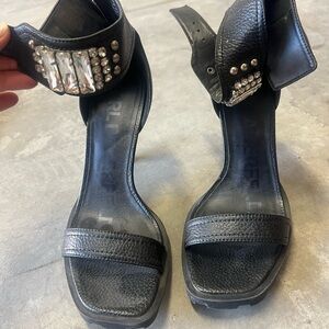 Elegant Black Women's Sandals with Rhinestone Accents